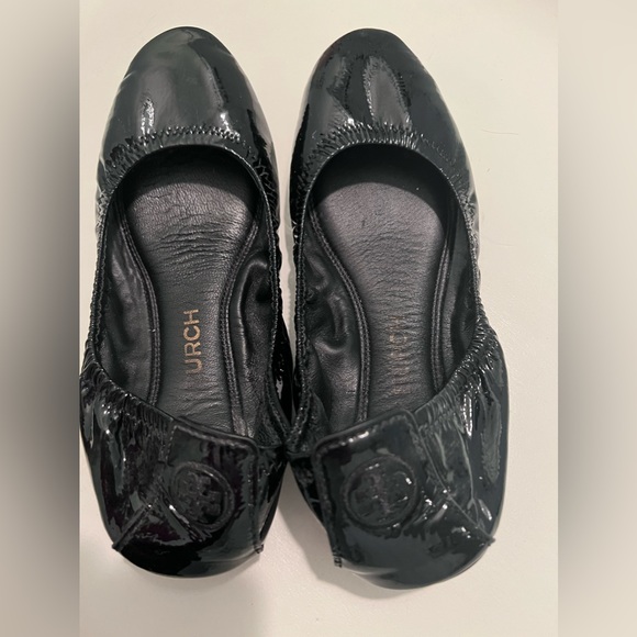 Tory Burch Shoes - Tory Burch Eddie Black Patent Leather size 8